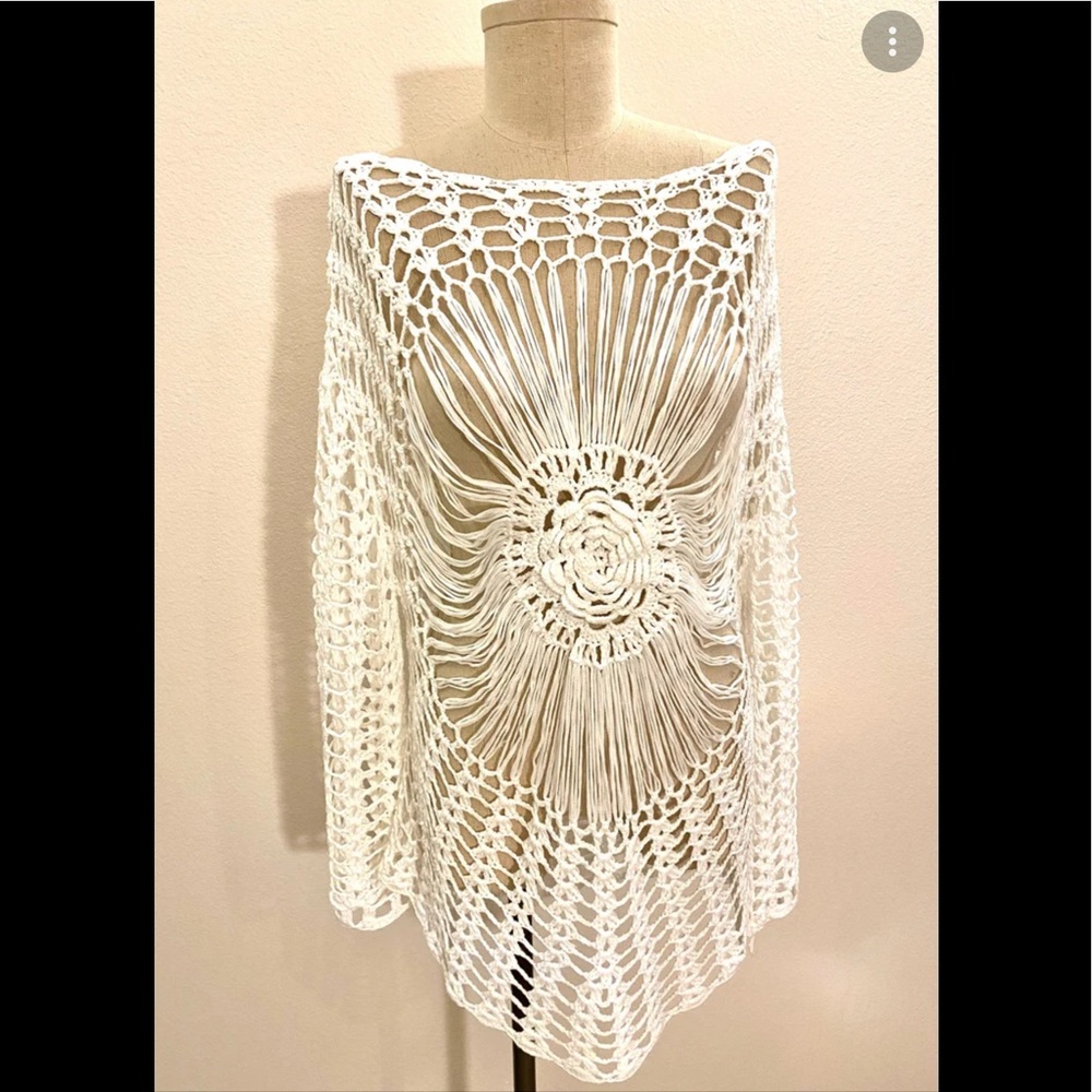 Venice blue loosely crocheted ivory sweater